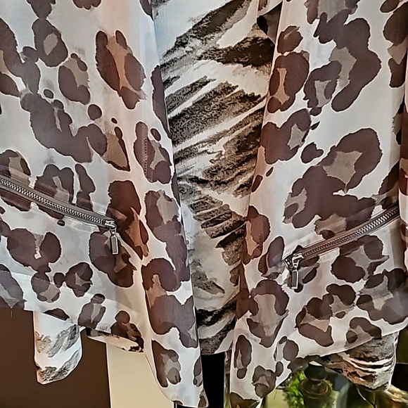 Tank & Jacket - Picture 6 of 15